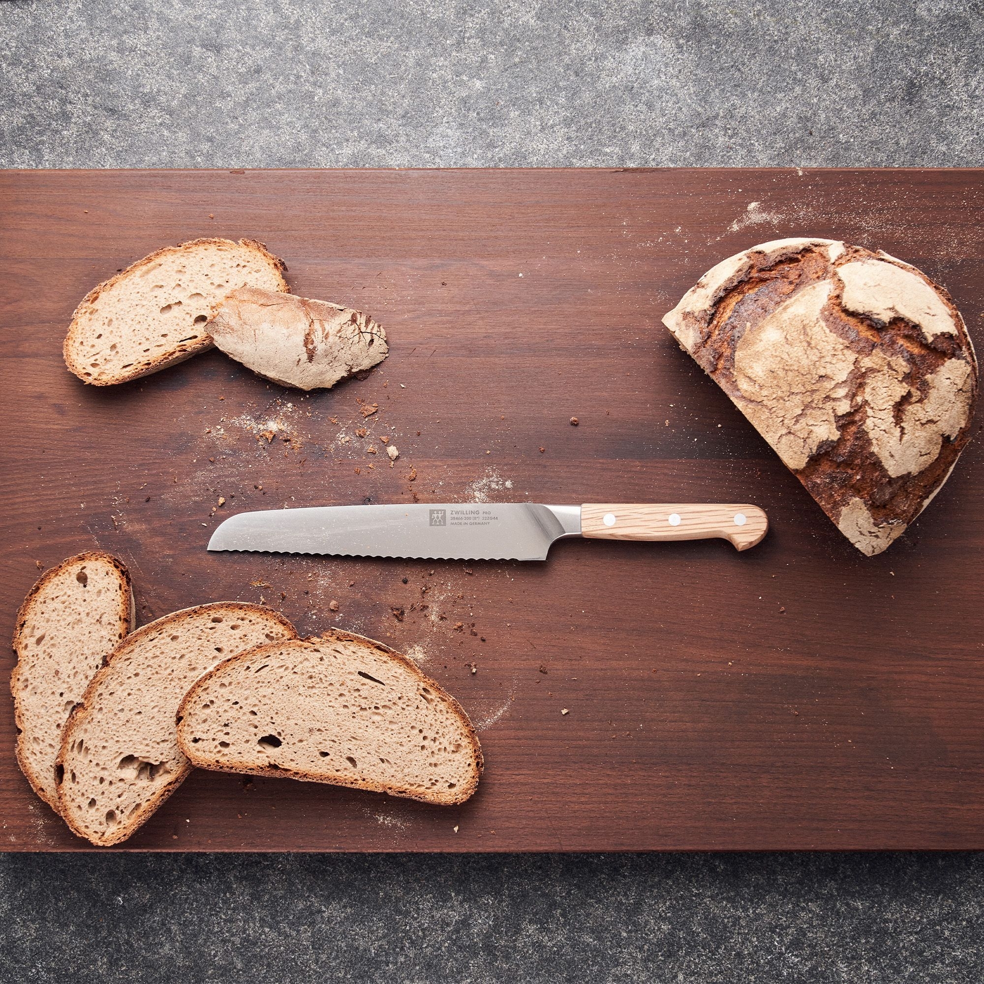 ZWILLING - Bread knife | Pro Wood | 20 cm