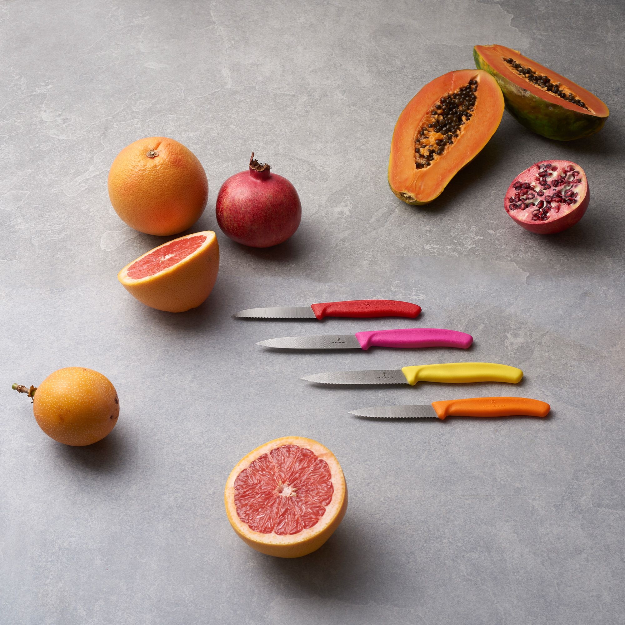 Victorinox - Swiss Classic vegetable knife serrated blade 10 cm yellow