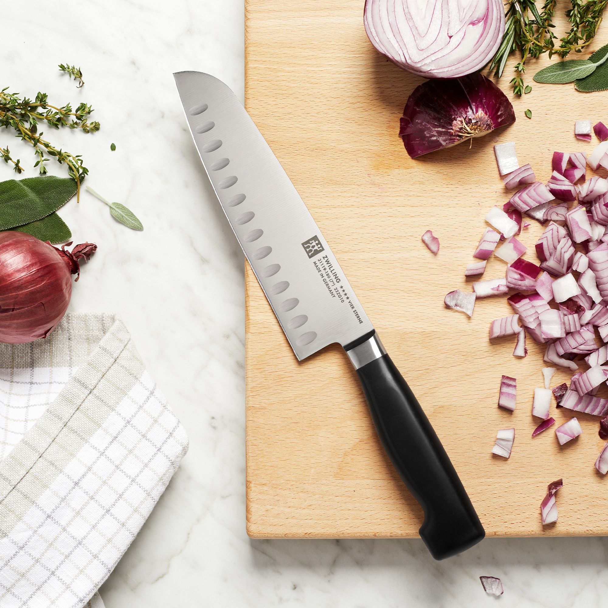 ZWILLING - Santoku with scallops | Four stars | 18 cm